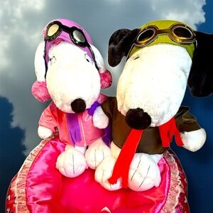 Snoopy + Fifi Plush Collector Set: Pink Aviator Outfit + Heart Bed + Dish